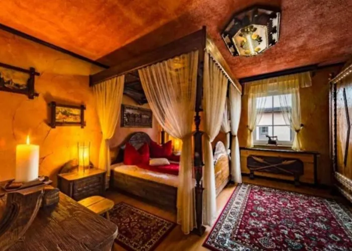 別荘 Neu! Ritterherberge Zum Falken